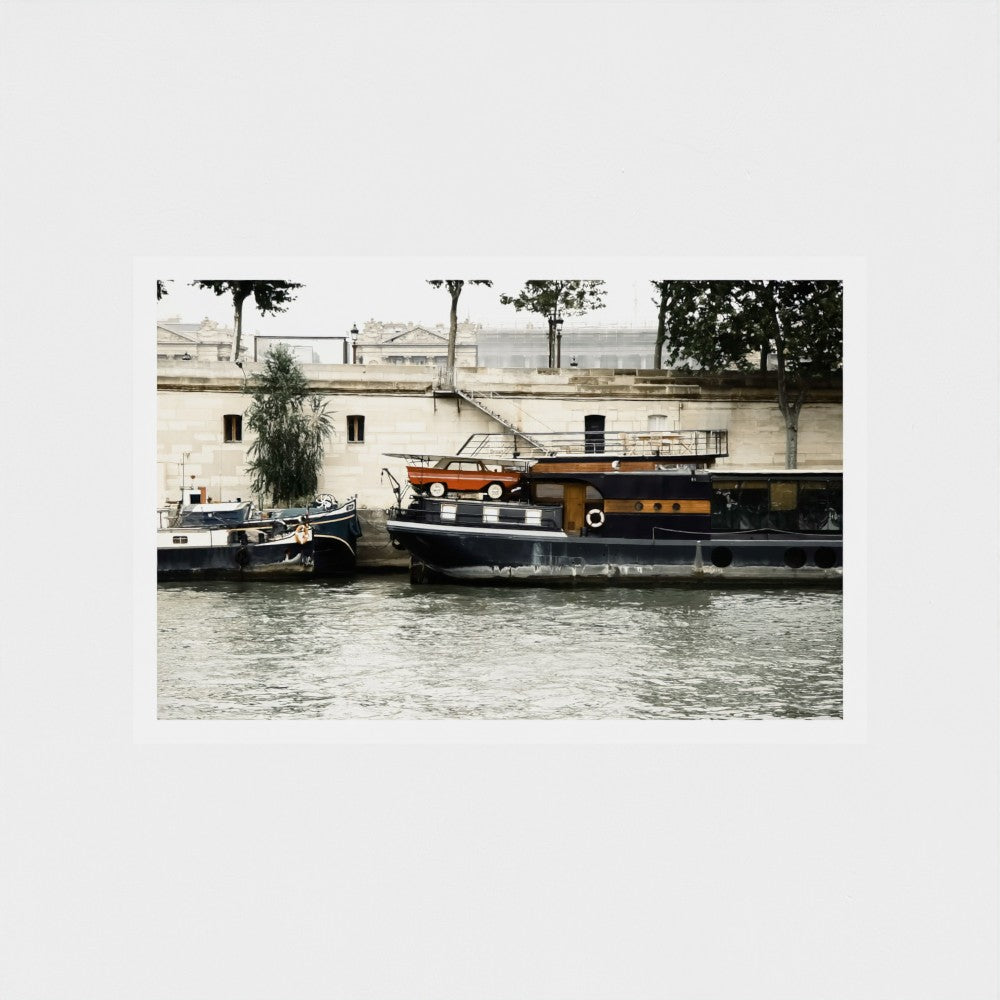 The Red Swimmer — L'Amphicar . Paris 2007.